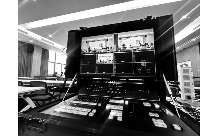 專(zhuān)業(yè)影視制作服務(wù)商 100+ 攝像及制作服務(wù)，賦能企業(yè)品牌傳播